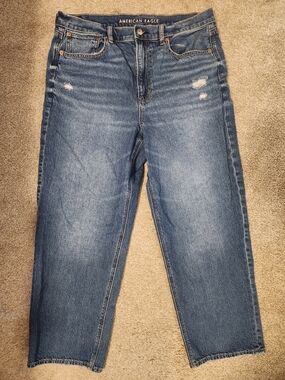 Super Highrise Baggy Straight Jeans American Eagle